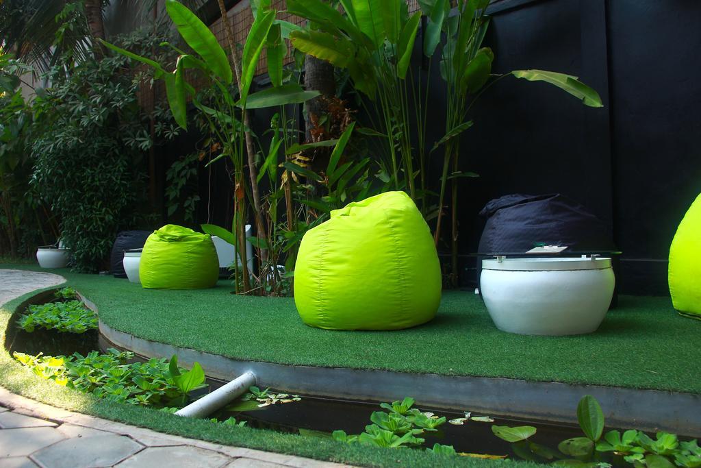 Ashia Hotel & Lounge Siem Reap Bagian luar foto