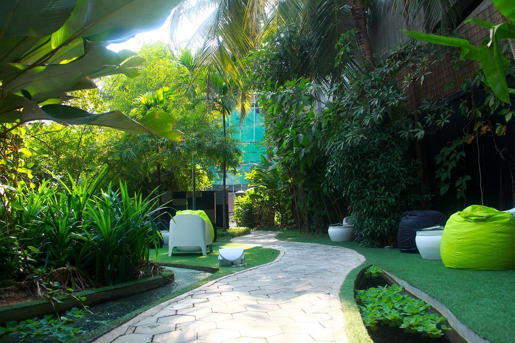 Ashia Hotel & Lounge Siem Reap Bagian luar foto