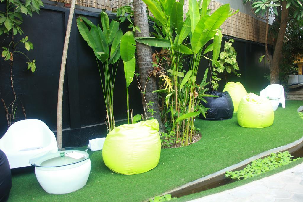 Ashia Hotel & Lounge Siem Reap Bagian luar foto