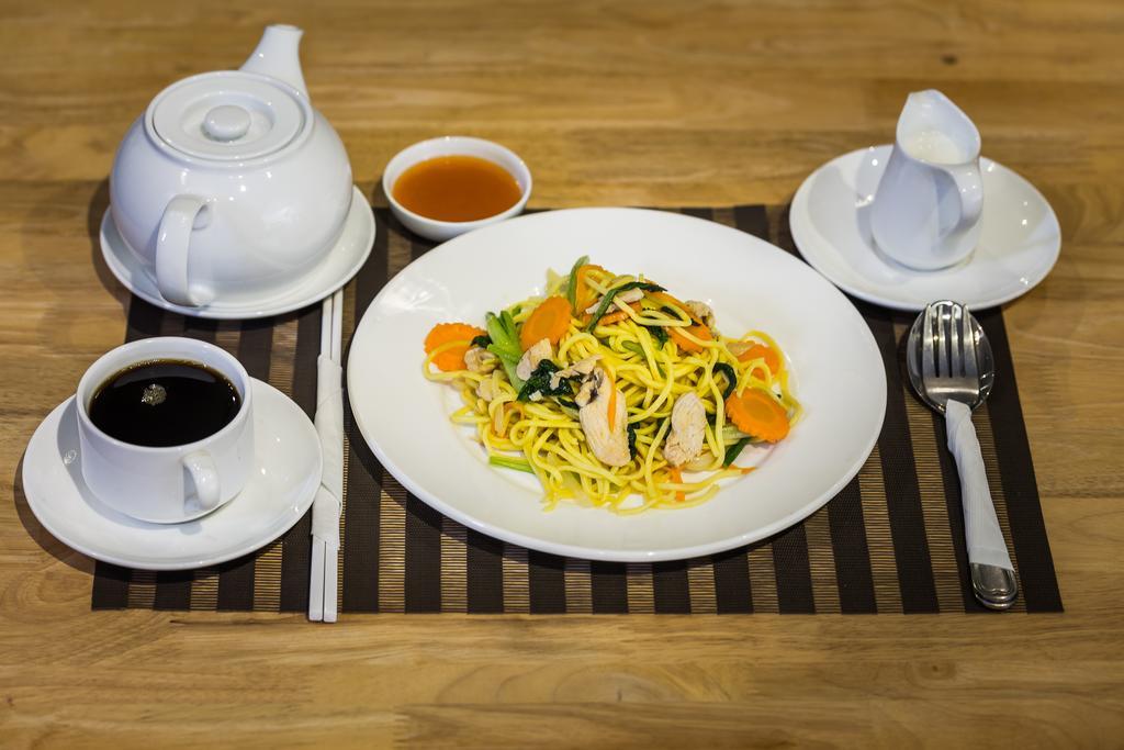 Ashia Hotel & Lounge Siem Reap Bagian luar foto
