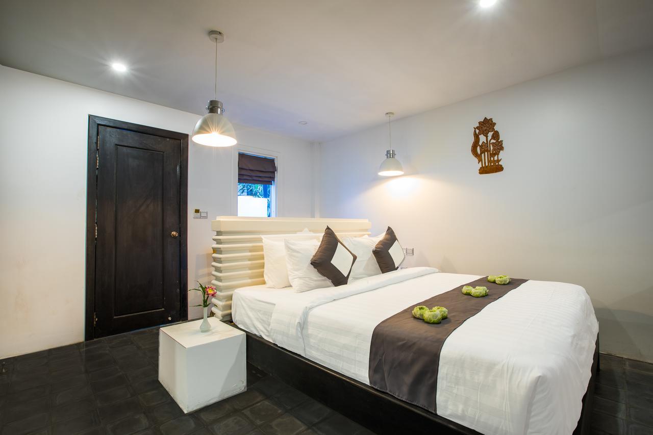 Ashia Hotel & Lounge Siem Reap Bagian luar foto