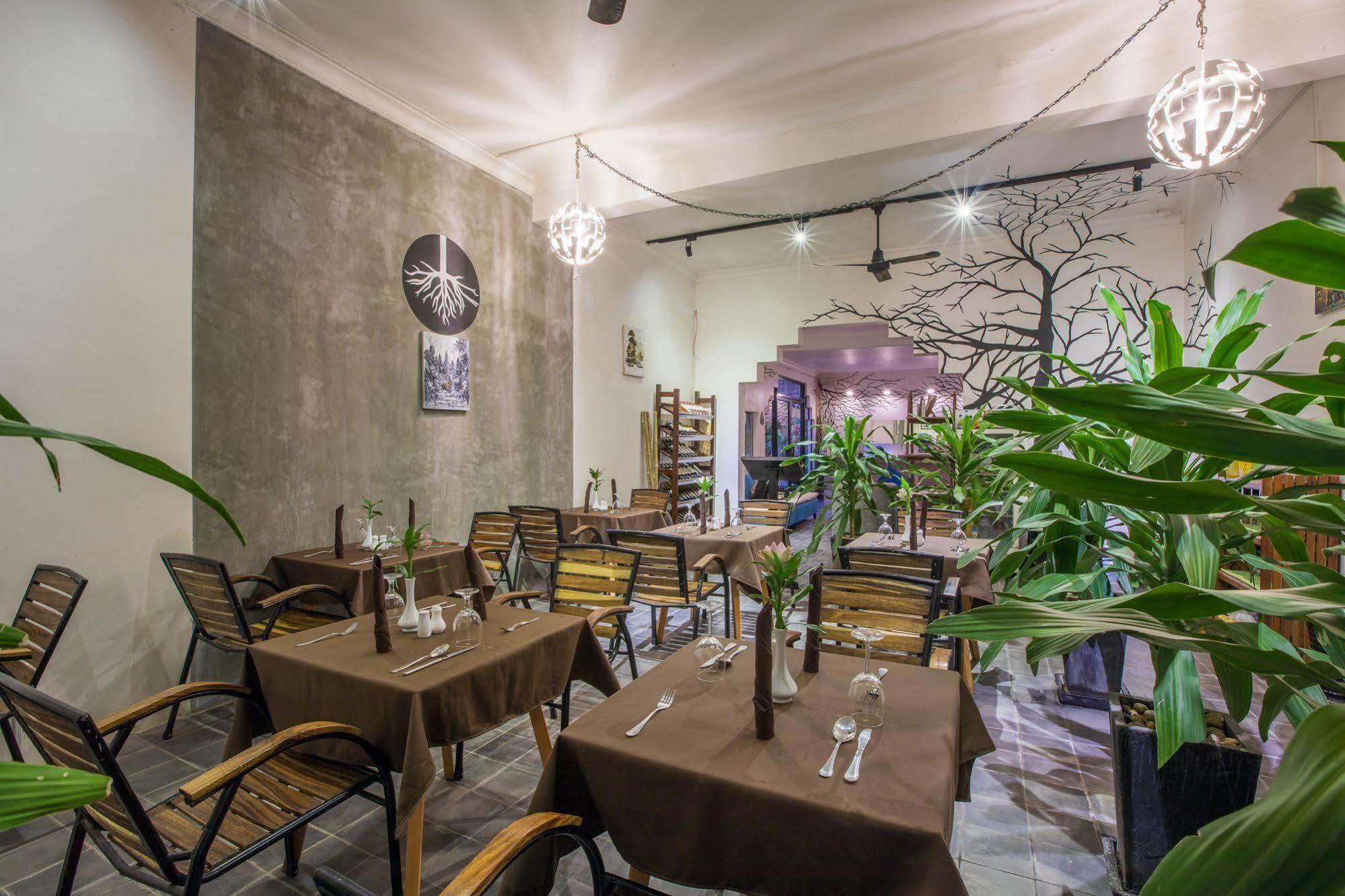 Ashia Hotel & Lounge Siem Reap Bagian luar foto