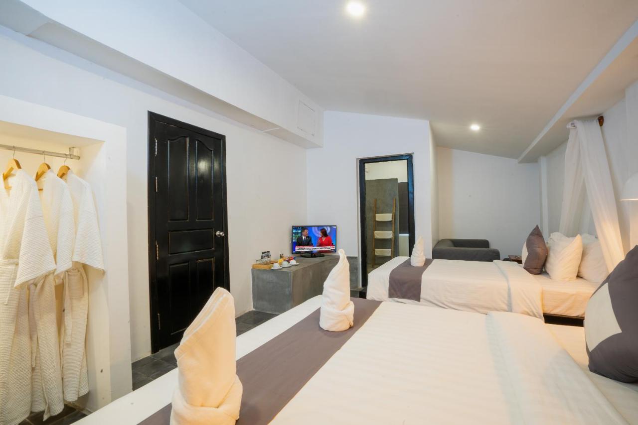 Ashia Hotel & Lounge Siem Reap Bagian luar foto