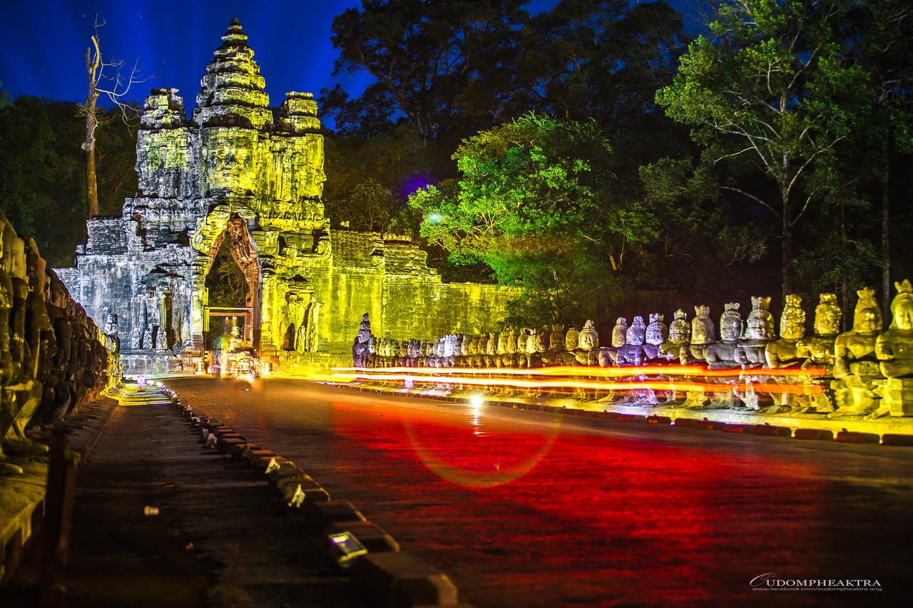 Ashia Hotel & Lounge Siem Reap Bagian luar foto